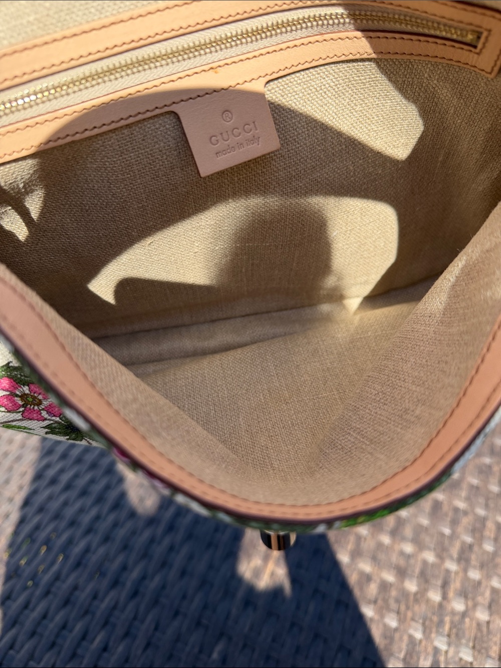 Gucci Flora Jackie Shoulder Bag - Picture 11 of 11